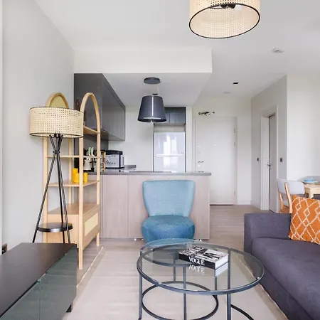 Apartment As Maslak By Newinn *