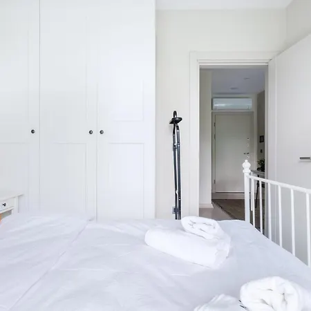 Apartment As Maslak By Newinn *